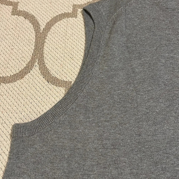 Mens Chaps V-neck sleeveless sweater vest - Picture 11 of 11